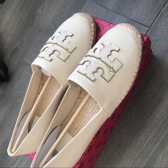 Tory Burch New cream gold espadrille - Picture 2 of 16